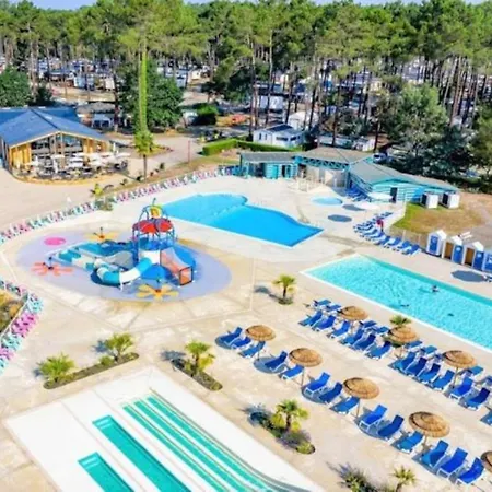 Mh 007 Elite 3 Dont Parentale Et 2 Salles De Bain Sur Magnifique Parcelle Dans 4 Etoiles Campsite
