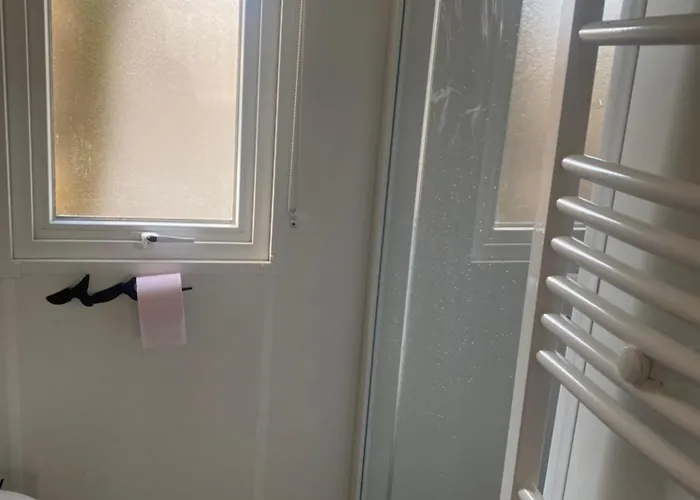 مكان تخييم Mh 007 Elite 3 Dont Parentale Et 2 Salles De Bain Sur Magnifique Parcelle Dans 4 Etoiles